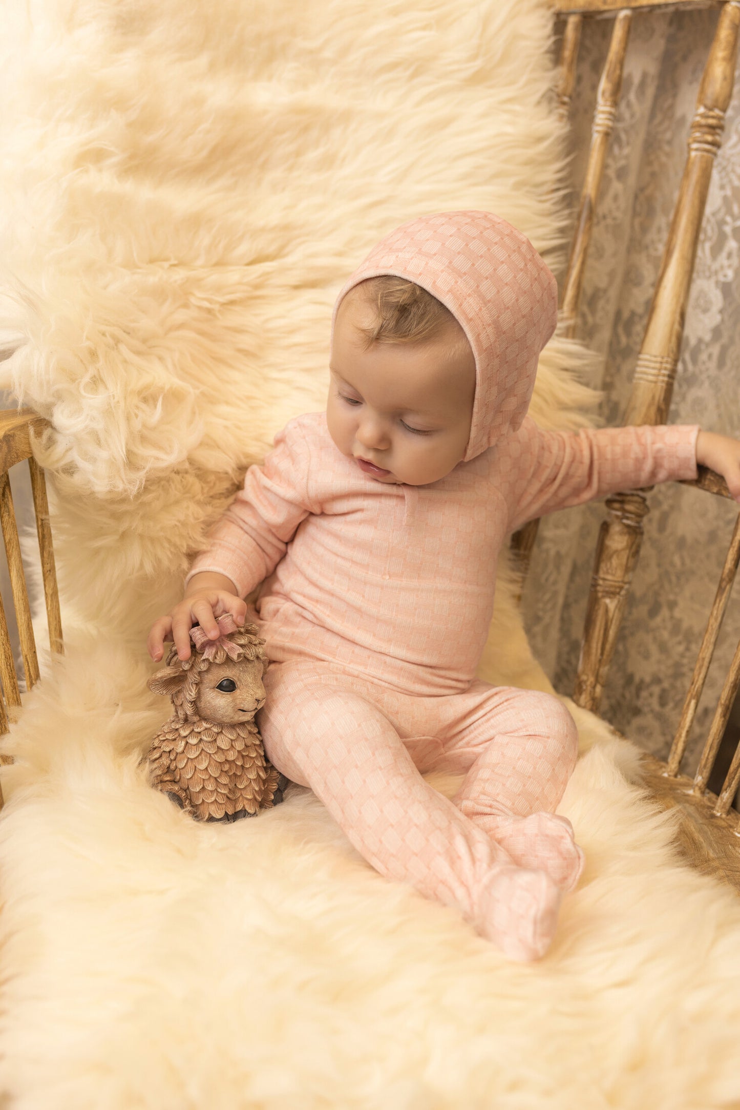 Weaved Peach Footie