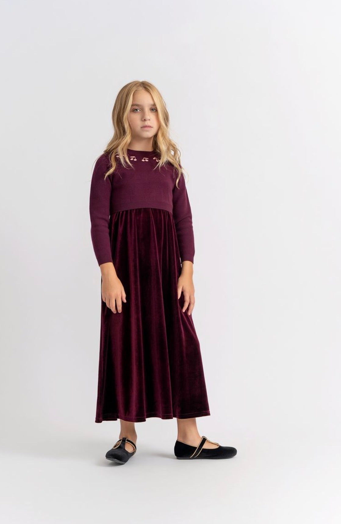 Girls cherry-print robe in burgundy, long sleeves and gathered waist
