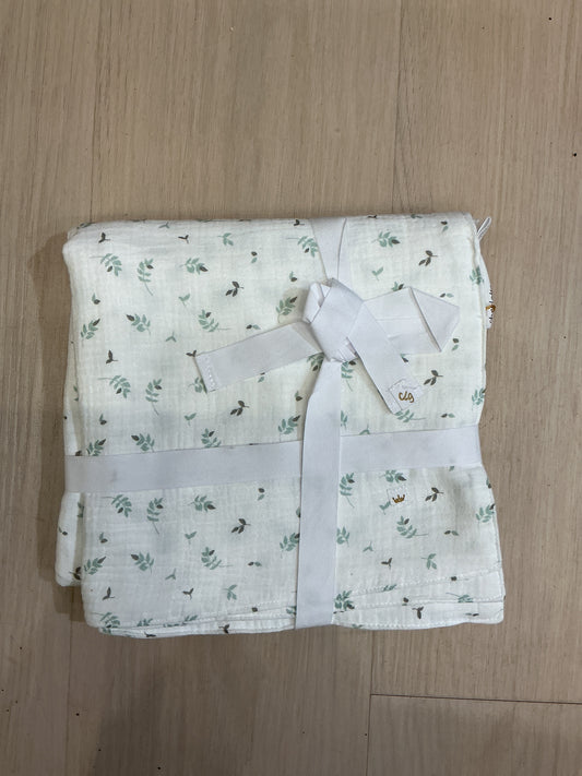 Leaves Print Muslin Blanket