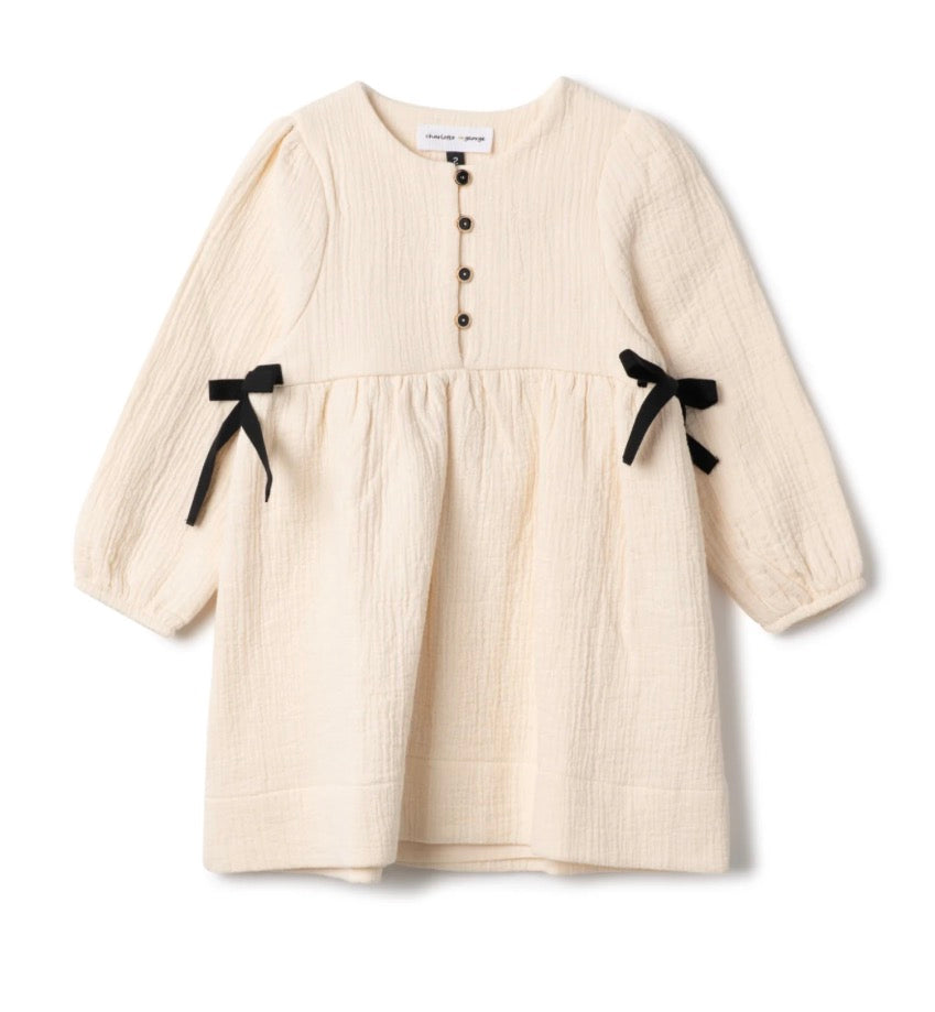 Girls dress with woven fabric